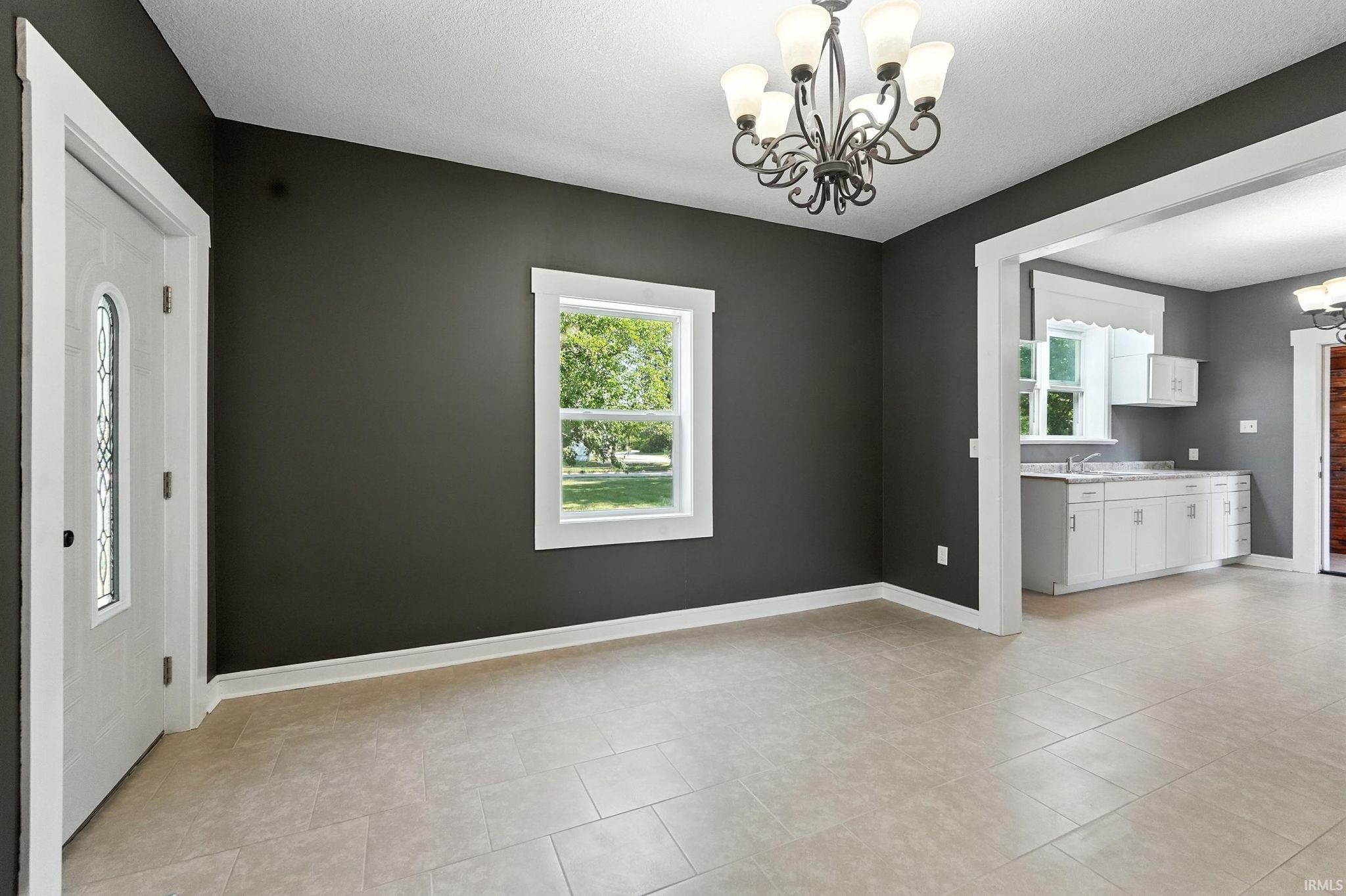 Image of 2611 S Anthony Boulevard