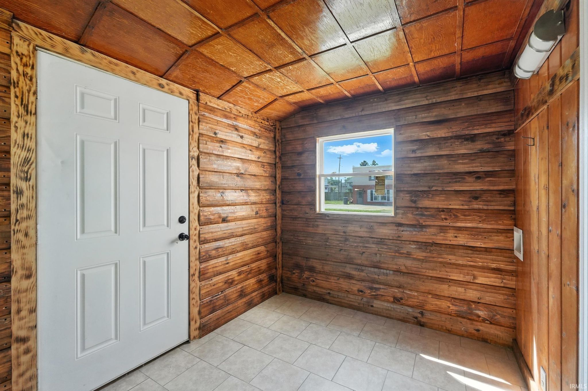 Image of 2611 S Anthony Boulevard