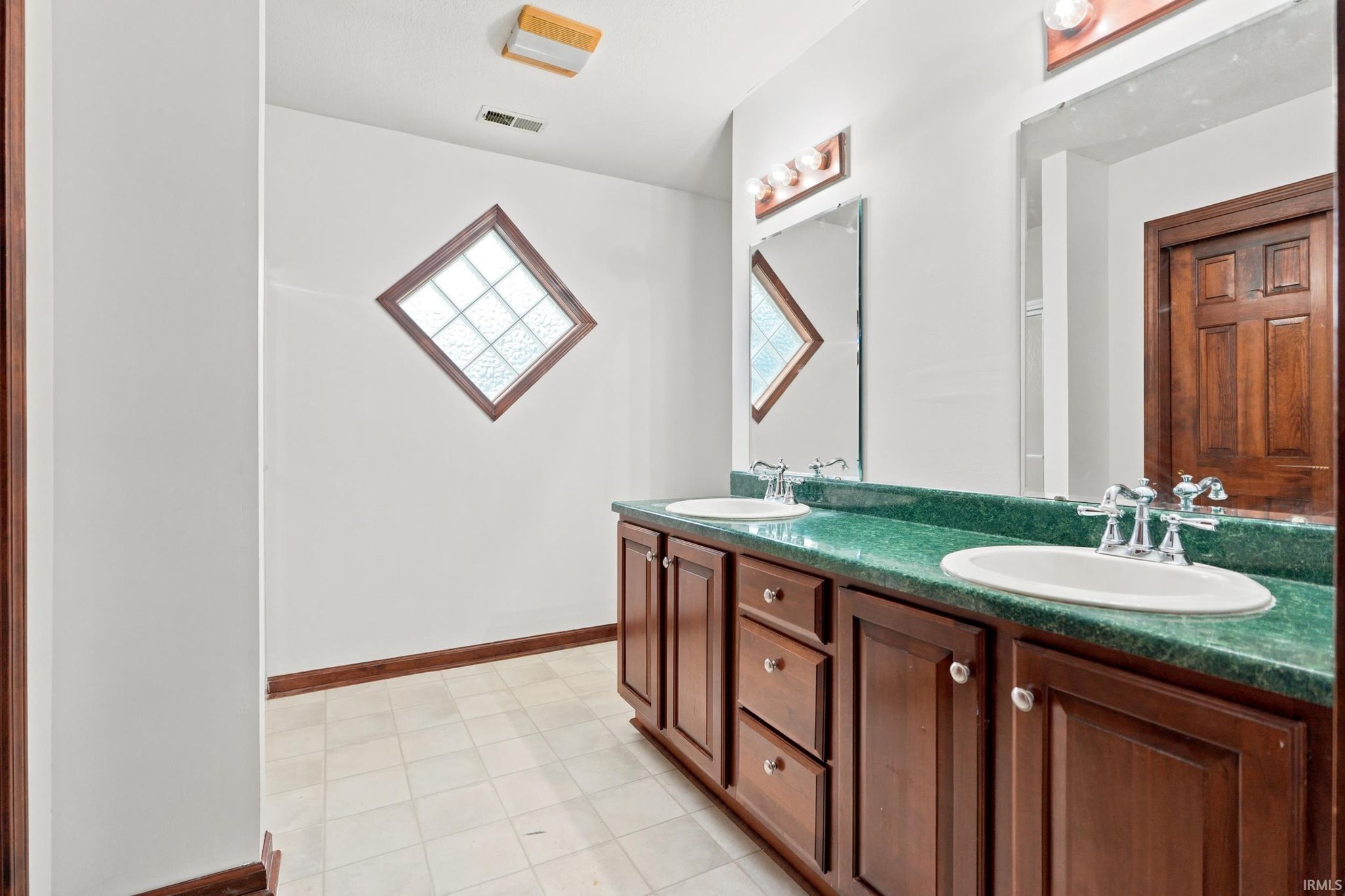 Image of 8711 Sandpiper Court